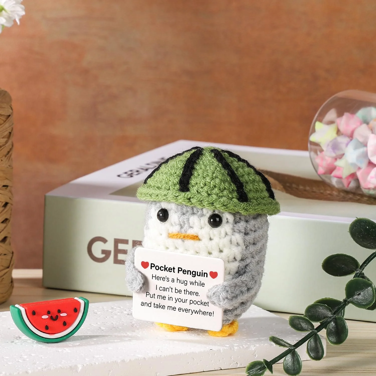 Іграшка Funny Bags Penguin Hug В'язаний Позитивний Пінгвін з кавуновою шапочкою 8,5 см, фото №4 Іграшка Funny Bags Penguin Hug В'язаний Позитивний Пінгвін з кавуновою шапочкою 8,5 см, фото №4