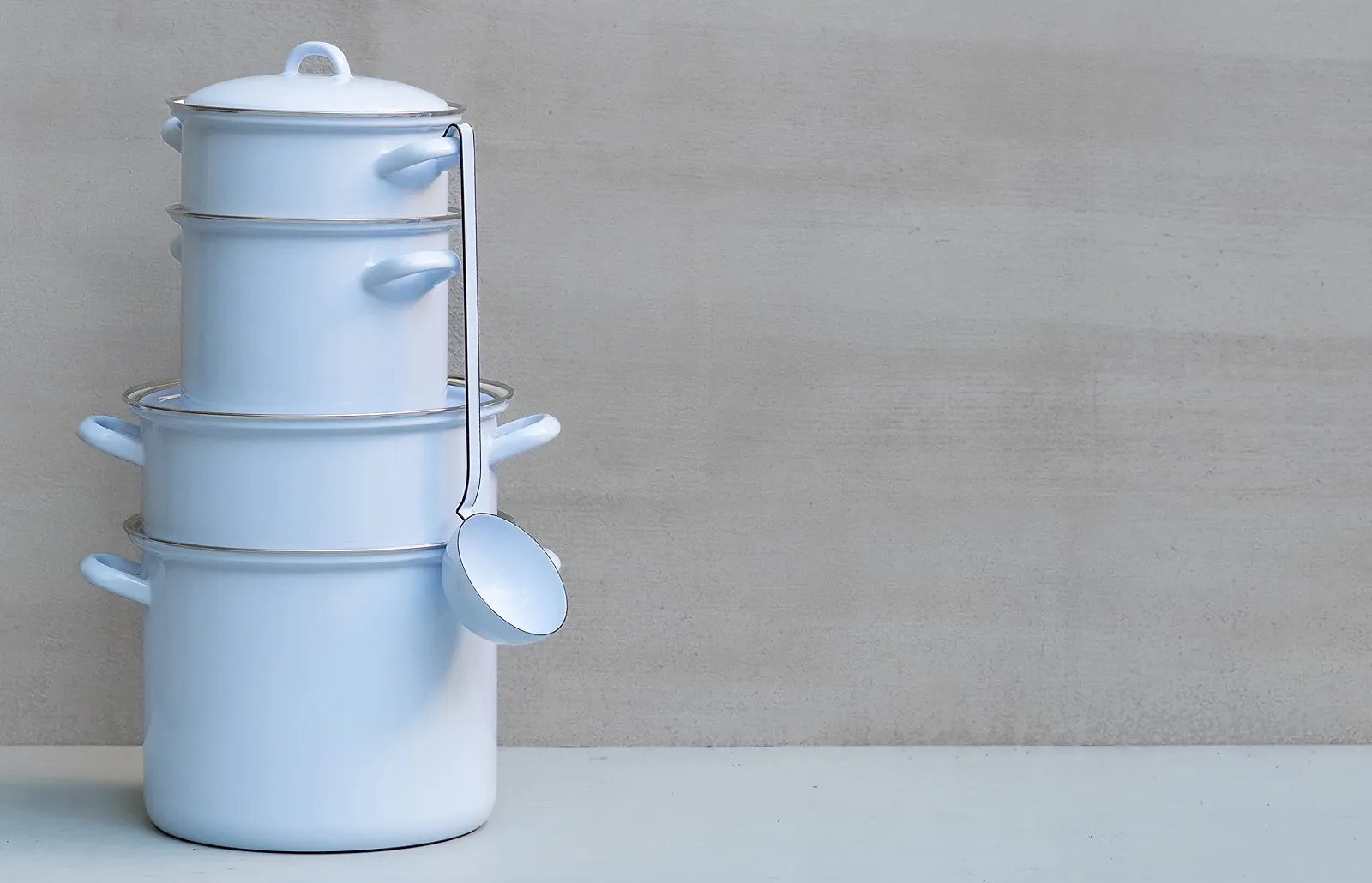 Кастрюля для запекания Riess Classic-Household Articles Colour/Pastel 0282-006 с хромированным ободком 24 см голубая, фото №4