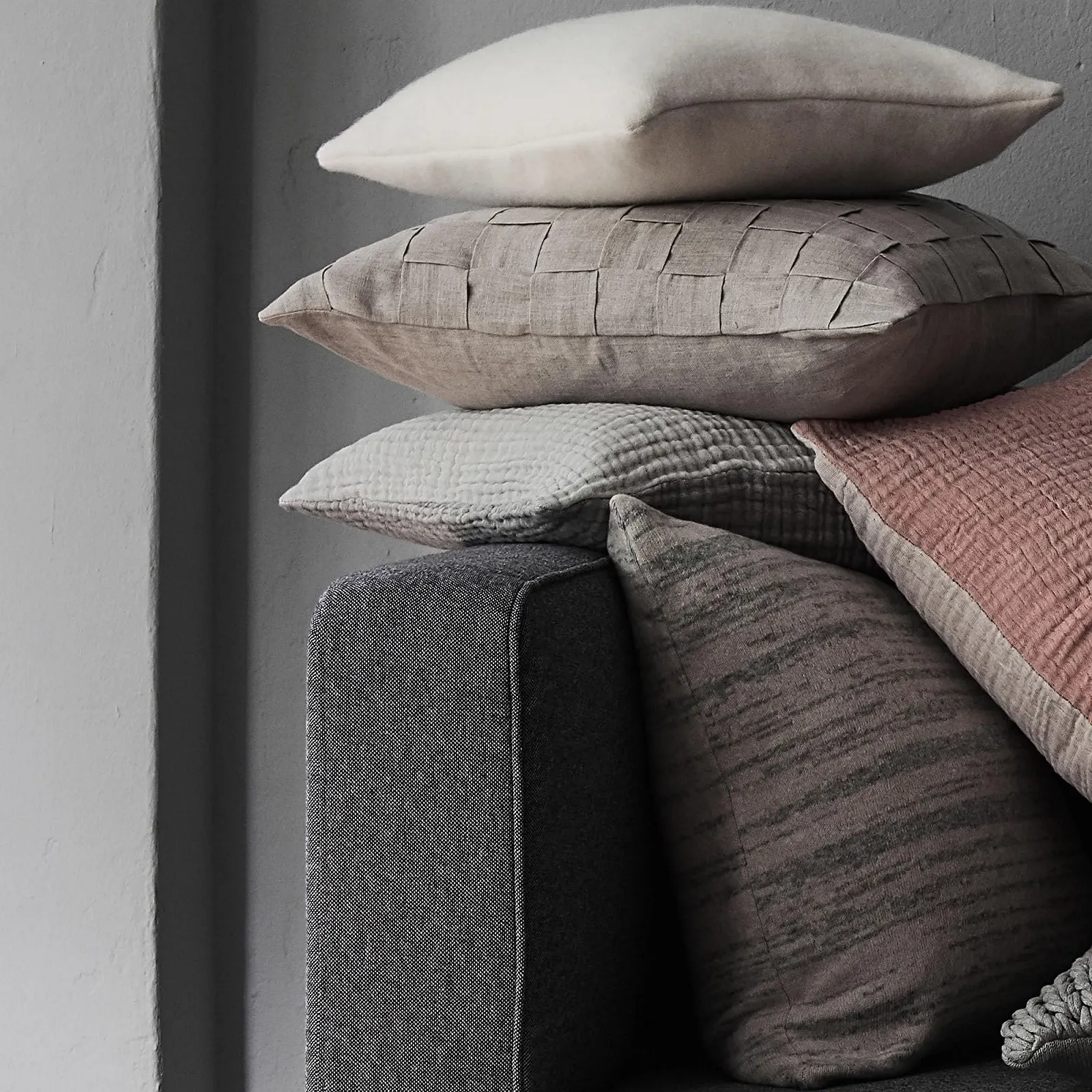 Одеяло URBANARA Couco Muslin, 100% хлопок, светло-серый/серый, марля с эффектом stonewash, 130 x 190 см, фото №5