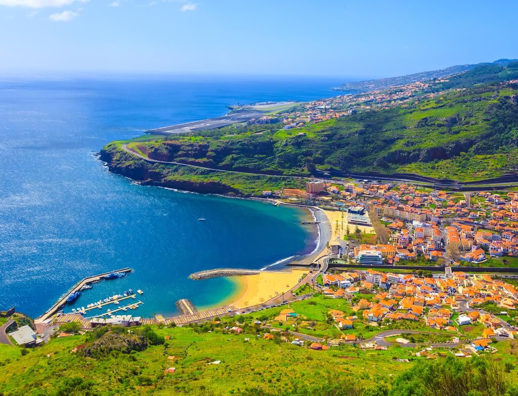 Пазл Lais Puzzle Остров Мадейра с воздуха, залив Машику, Португалия 1000 элементов, фото №2 Пазл Lais Puzzle Остров Мадейра с воздуха, залив Машику, Португалия 1000 элементов, фото №2