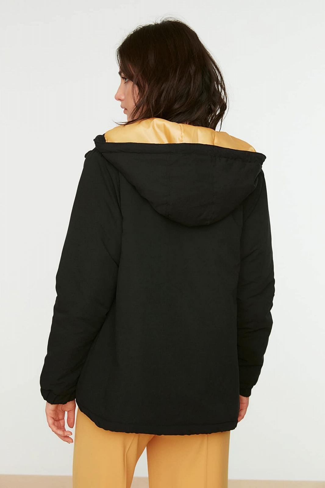 Куртка TRENDYOL Женская Черная С капюшоном, фото №4 Куртка TRENDYOL Женская Черная С капюшоном, фото №4