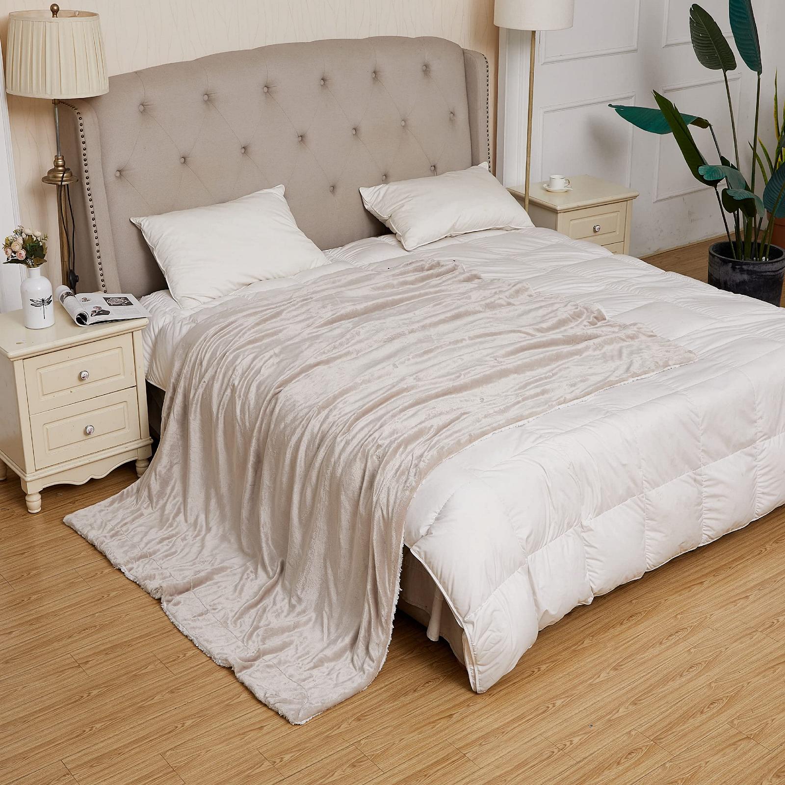 Покривало Sherpa Fluffy М'яка та Тепла Покривало з флісу Розмір: 150 см x 200 см, Бежевий колір, фото №2 Покривало Sherpa Fluffy М'яка та Тепла Покривало з флісу Розмір: 150 см x 200 см, Бежевий колір, фото №2