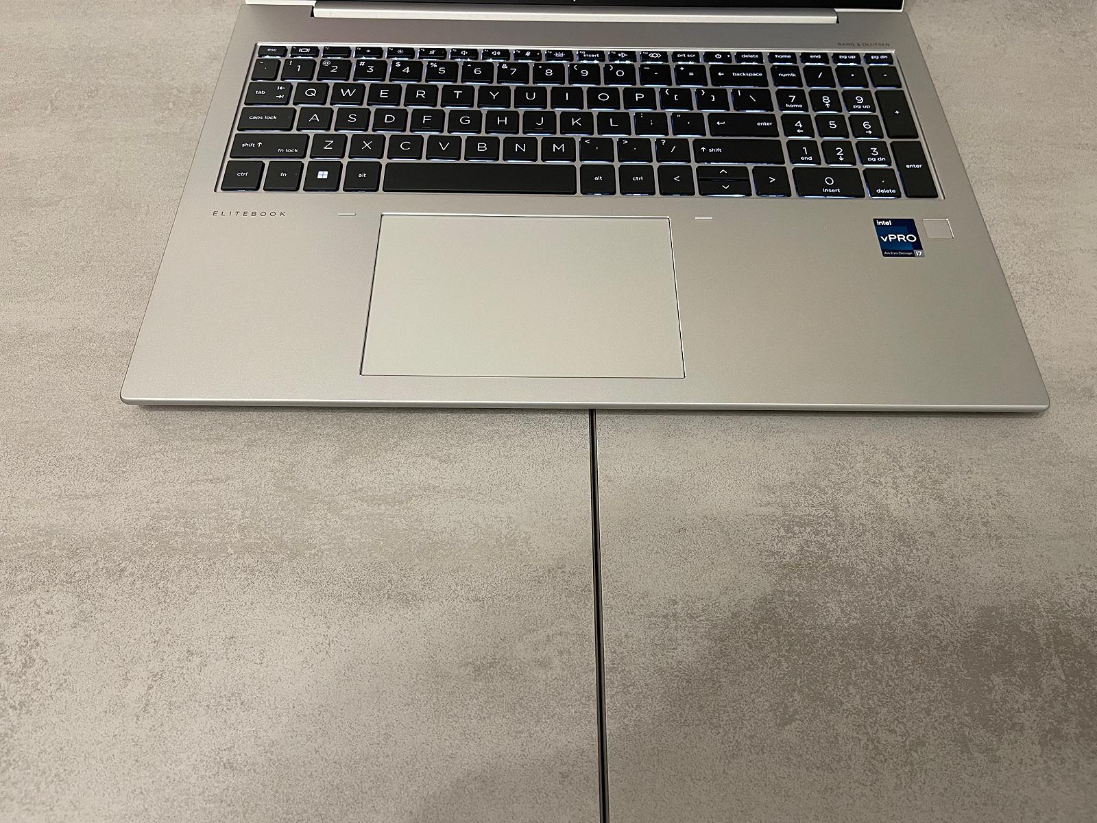 Ультрабук HP EliteBook 860 G10, 16" FHD IPS, i7-1365U, 16GB, 512GB SSD, фото №6 Ультрабук HP EliteBook 860 G10, 16" FHD IPS, i7-1365U, 16GB, 512GB SSD, фото №6