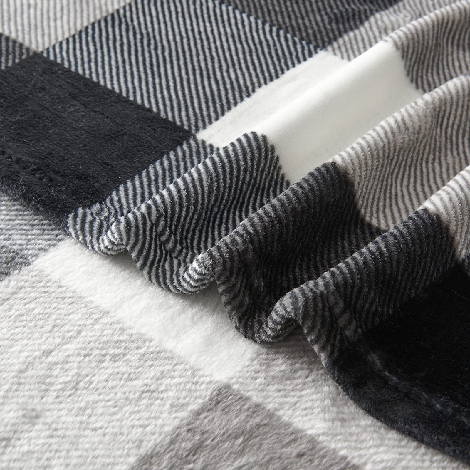 Покривало з фланелі SOCHOW 150 × 200 см, Чорно-біла в клітинку, фото №4 Покривало з фланелі SOCHOW 150 × 200 см, Чорно-біла в клітинку, фото №4