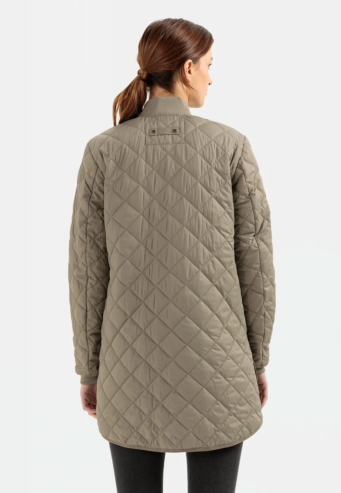 Коротка куртка camel active з переробленого поліестеру, жіноча, фото №4 Коротка куртка camel active з переробленого поліестеру, жіноча, фото №4