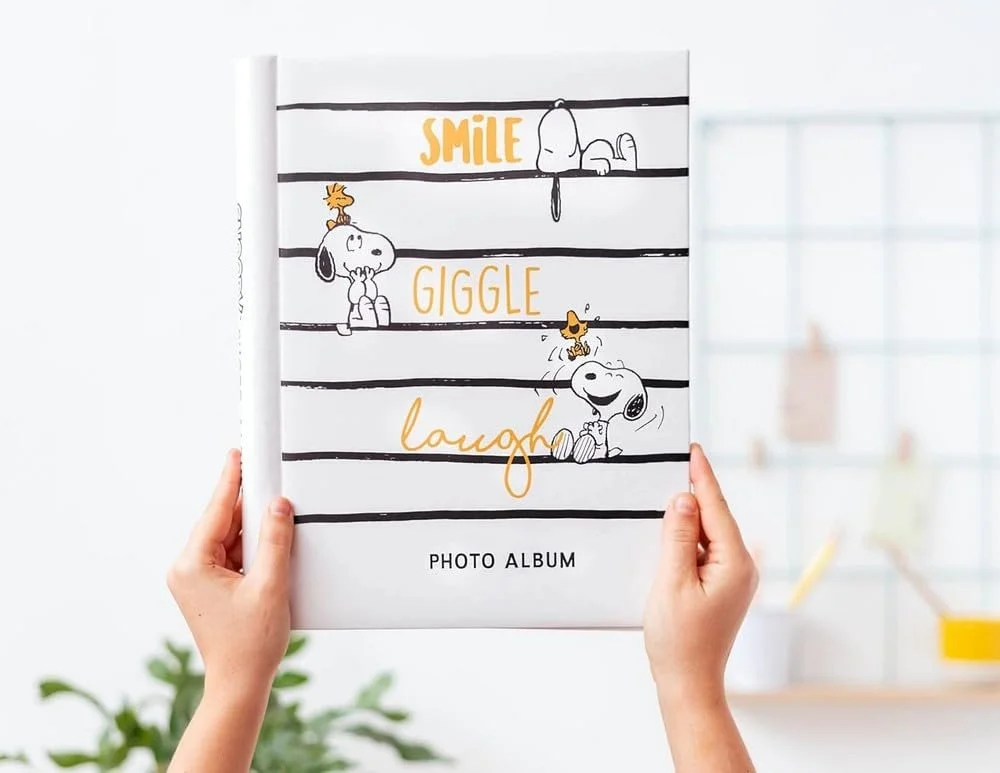 Фотоальбом Grupo Erik Snoopy для DIY скрапбукинга, белые страницы, малый, 24 x 32 см, 30 самоклеящихся страниц, фото №7 Фотоальбом Grupo Erik Snoopy для DIY скрапбукинга, белые страницы, малый, 24 x 32 см, 30 самоклеящихся страниц, фото №7