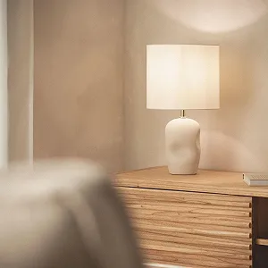 Настільна лампа LEDKIA LIGHTING Barta Керамічна Біла synthetic.ua - Фото 1