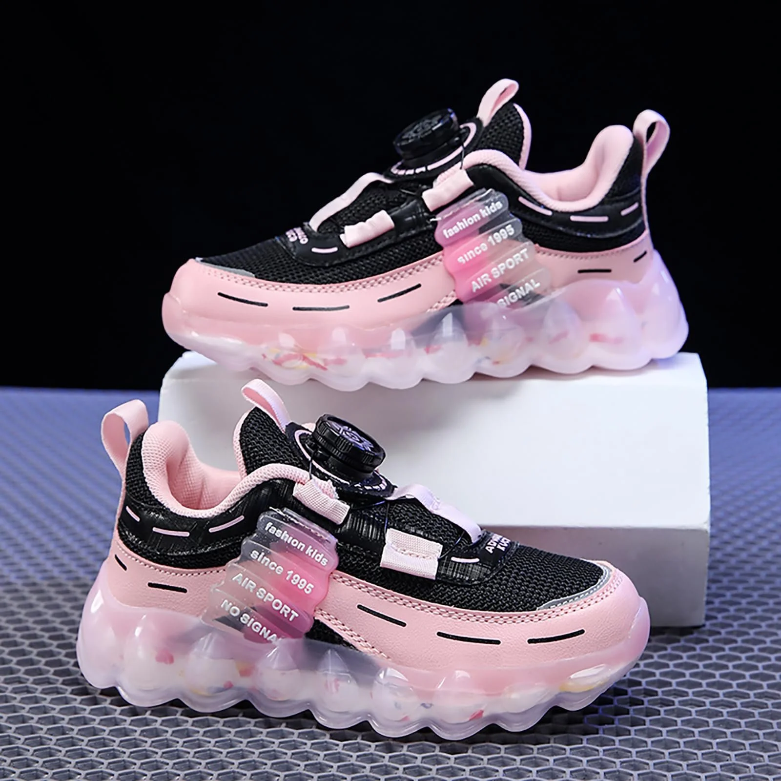 Дитячі Кросівки для бігу і дівчаток, Легкі дихаючі модні сітчасті спортивні з поворотним механізмом, фото №6