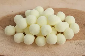 Помпоны для рукоделия Лентомания 15мм нежно-желтые бархатные 10шт POM15LGHTLLW - Фото 1