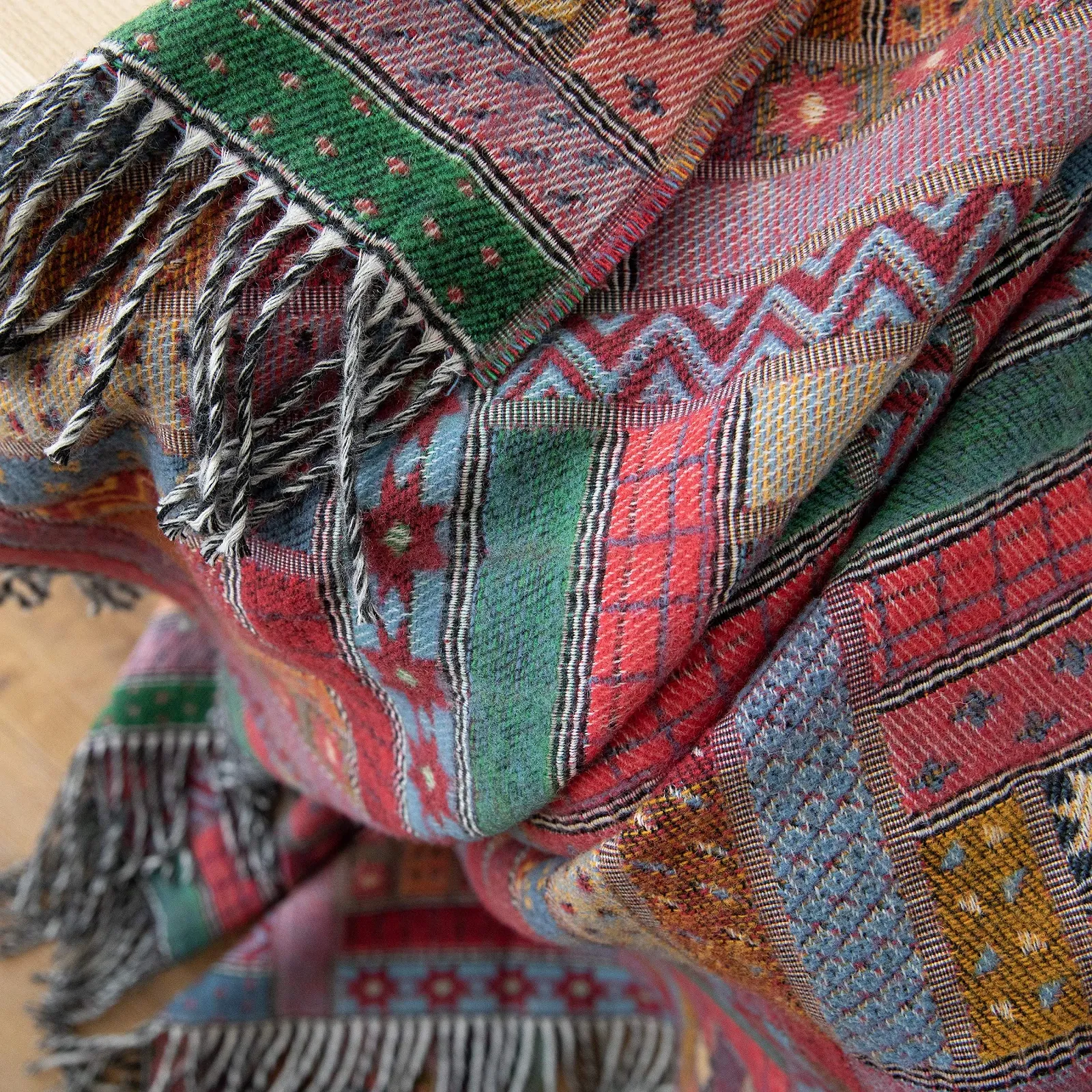 Плед WoolMe Marta из шерсти мериноса Красный Зеленый 130 x 180 см, фото №5