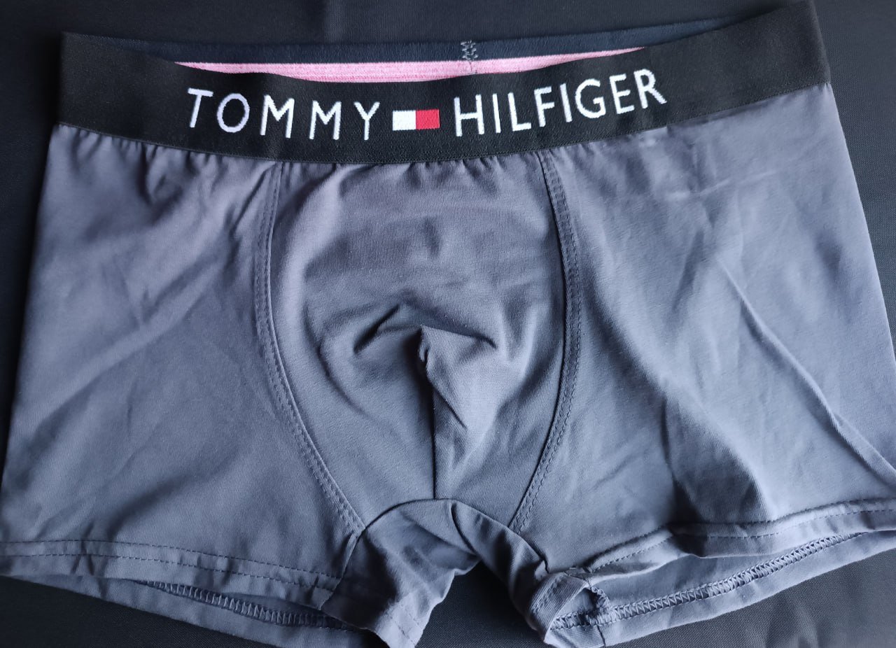 Чоловічі темно-сірі труси боксери Tommy Hilfiger, фото №1 Чоловічі темно-сірі труси боксери Tommy Hilfiger, фото №1