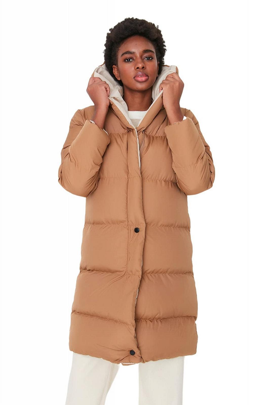 Куртка Trendyol Женская С капюшоном Однотонная Зимняя, фото №4 Куртка Trendyol Женская С капюшоном Однотонная Зимняя, фото №4