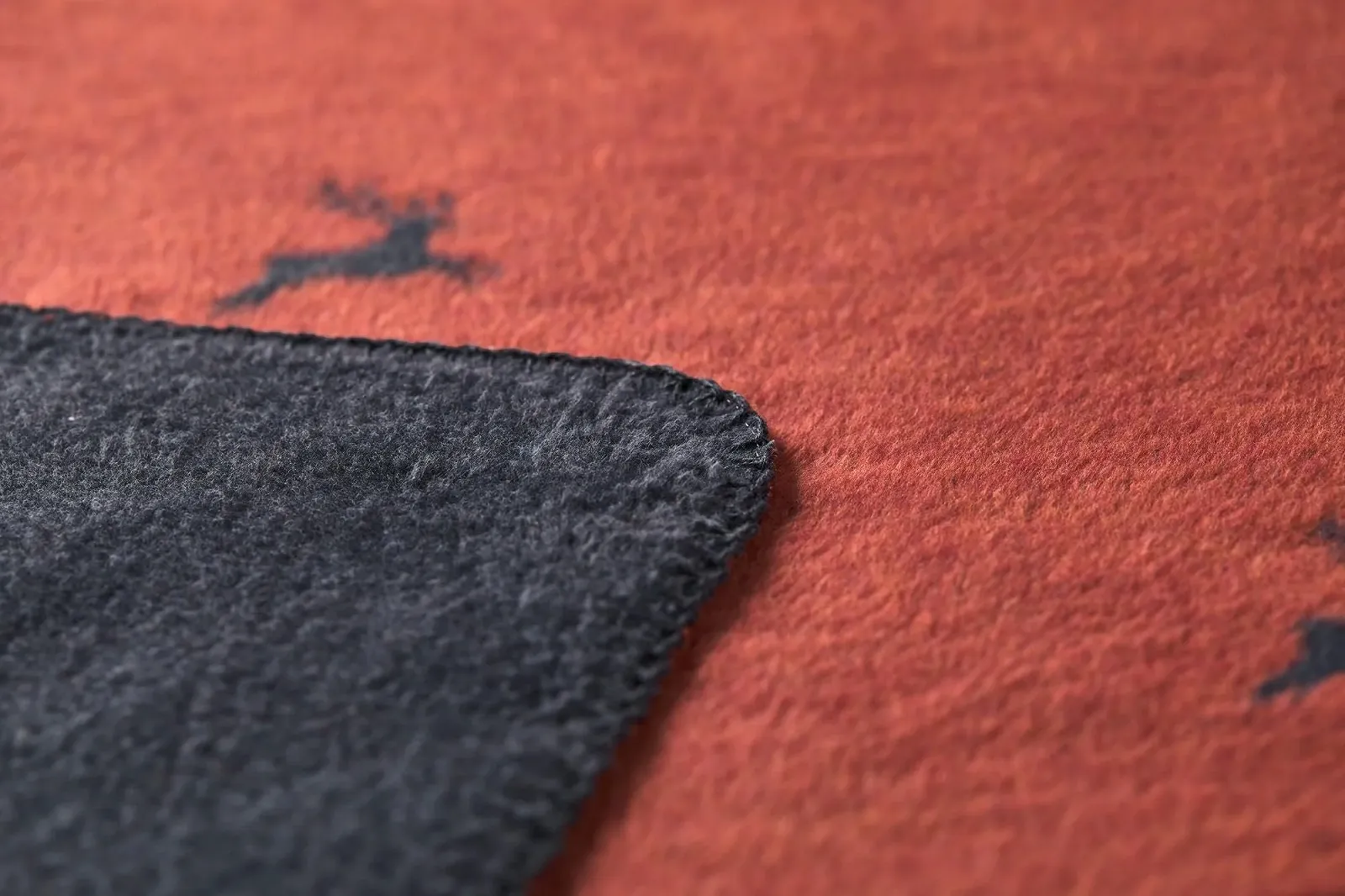 Плед David Fussenegger Stag Allover 150 x 200 см Червоний, фото №3