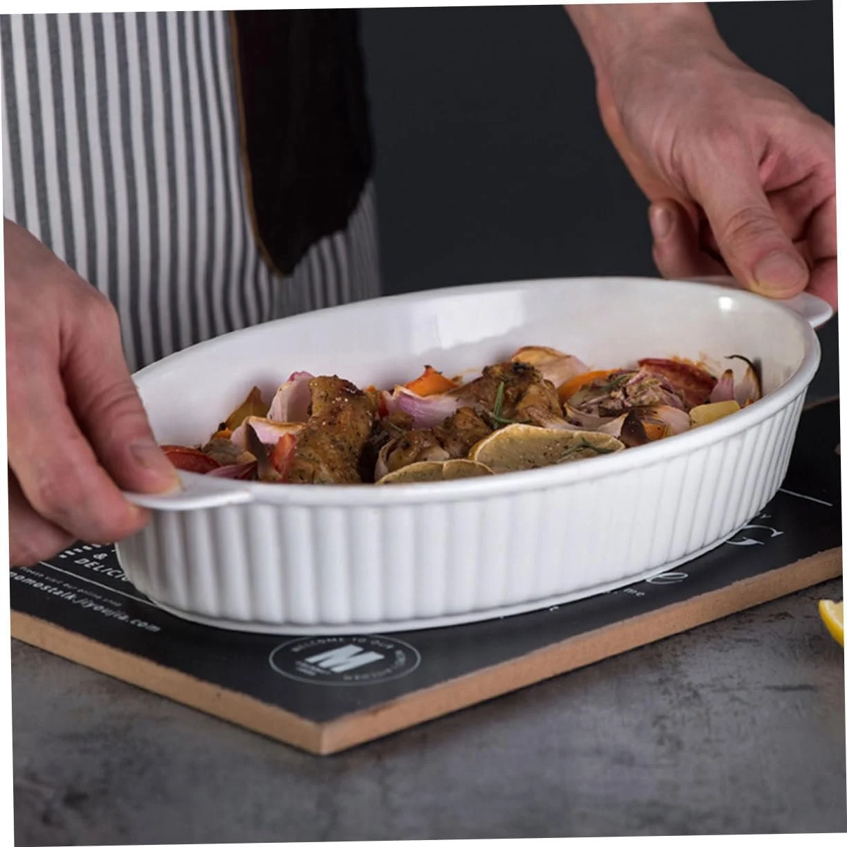 Форма для запекания Luxshiny керамическая овальная с двумя ручками термостойкая, фото №6 Форма для запекания Luxshiny керамическая овальная с двумя ручками термостойкая, фото №6