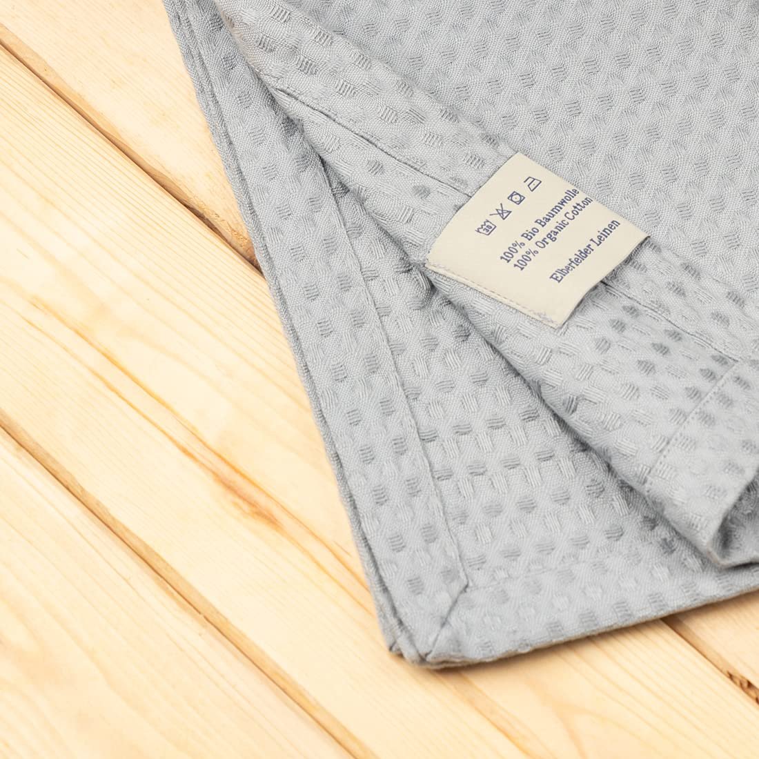 Покривало Вафельний піке LANGDHUUS Original, 150 x 220 см, Сірий Sterling, 100% органічна бавовна, фото №3 Покривало Вафельний піке LANGDHUUS Original, 150 x 220 см, Сірий Sterling, 100% органічна бавовна, фото №3