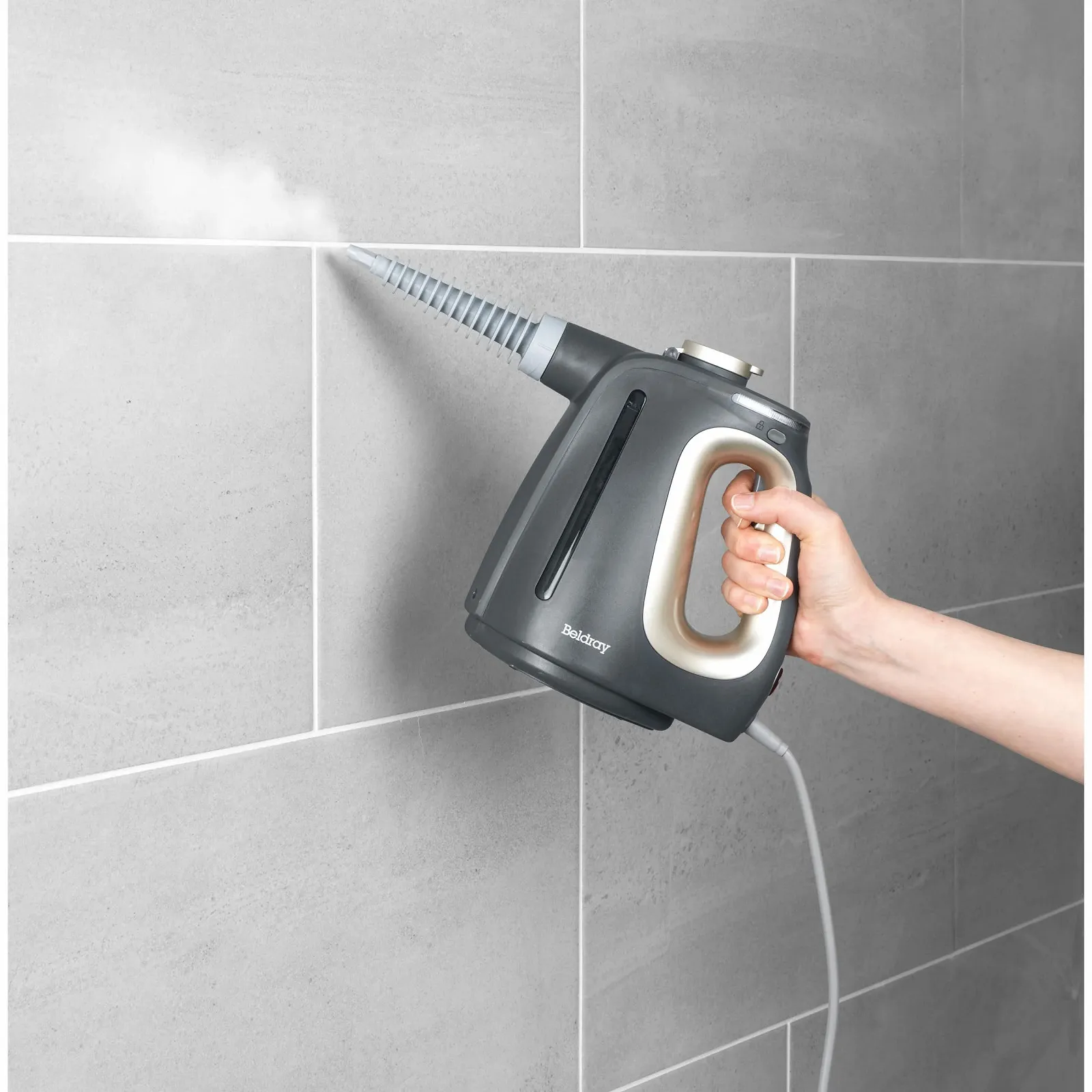 Пароочисник Beldray 15-в-1, безхімічне очищення, готовий до використання за 20 секунд, резервуар для води 550 мл, 1350 Вт, фото №4 Пароочисник Beldray 15-в-1, безхімічне очищення, готовий до використання за 20 секунд, резервуар для води 550 мл, 1350 Вт, фото №4