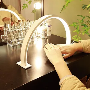 Настільна лампа Crescent Moon для манікюру та нарощування вій 18W 4500K 52x30 см - Фото 1