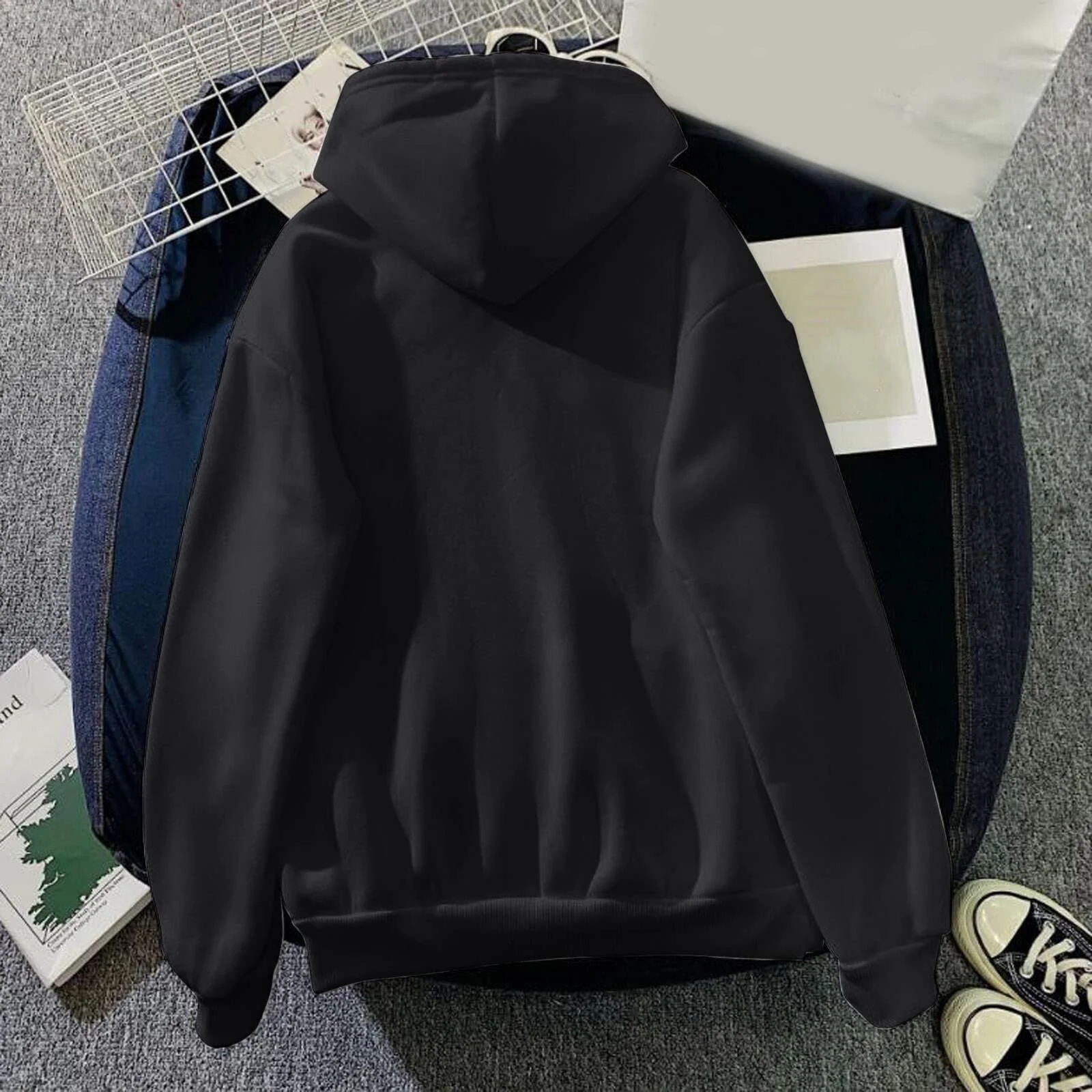 Женское худи с мультяшным принтом, фото №2