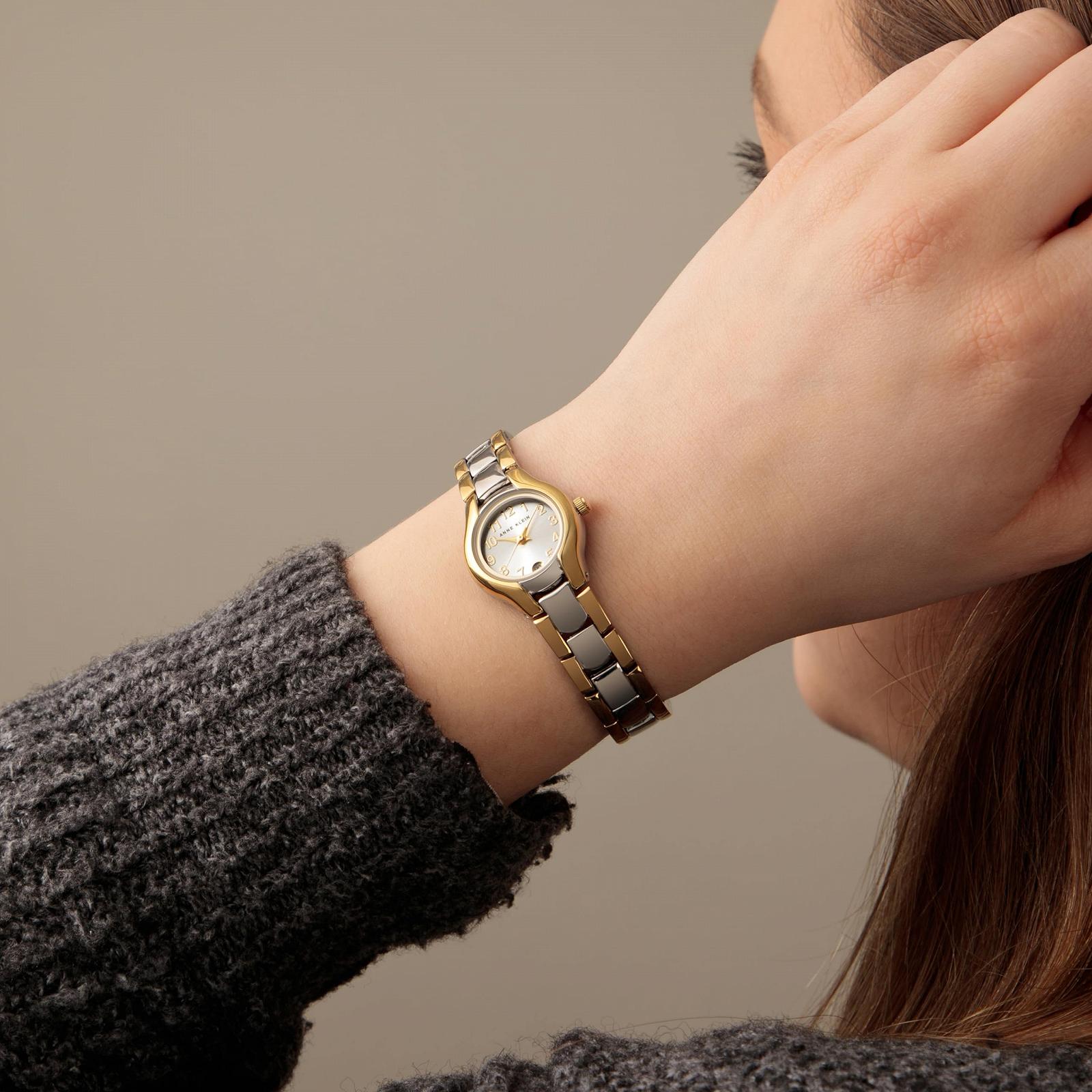 Женские часы с браслетом Anne Klein с функцией даты, фото №6