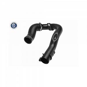 Шланг інтеркулера VAICO V24-0709 Q+ FIAT правий - Фото 1