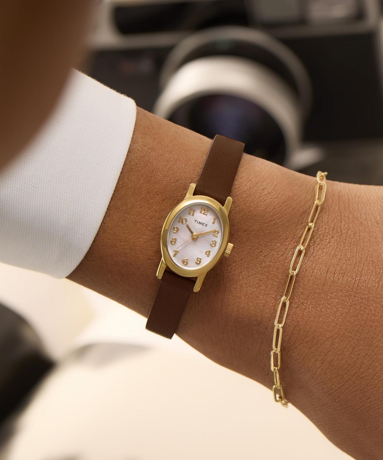 Жіночий годинник Timex Main Street 18 мм, коричневий шкіряний браслет, перламутровий циферблат, золотий корпус TW2W82500, фото №6