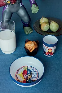 Тарелка TataWay Marvel Avengers Капитан Америка Капитан Марвел Синий Белый Пластик с нескользящим основанием synthetic.ua - Фото 1