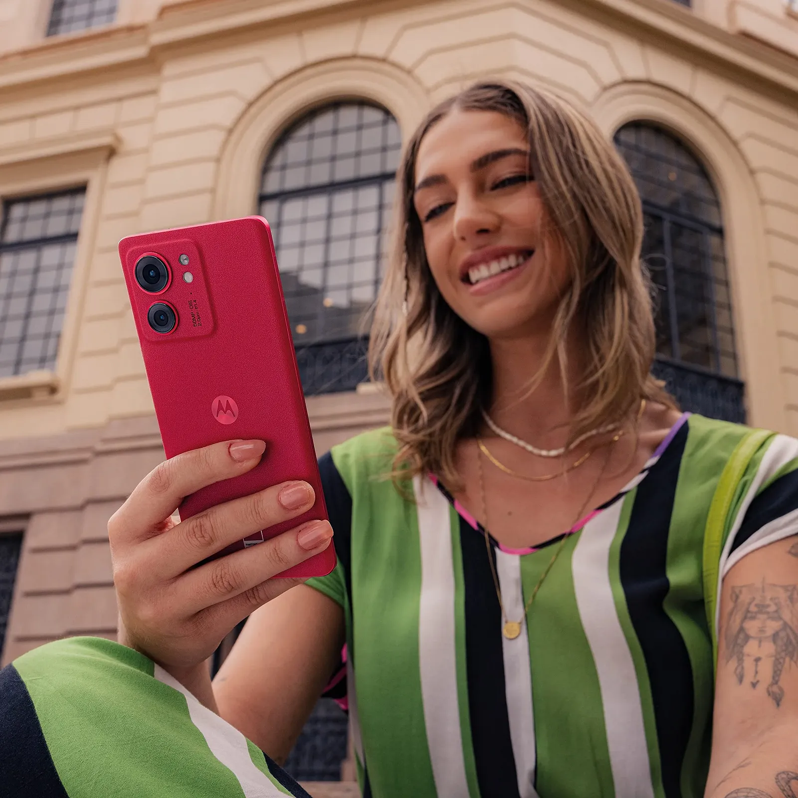 Смартфон Motorola Edge 40 5G 8/256GB Dual SIM Viva-Magenta, фото №5