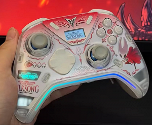 Геймпад FlyDigi APEX 5 White + док-станція + наклейки Hollow Knight - Фото 1