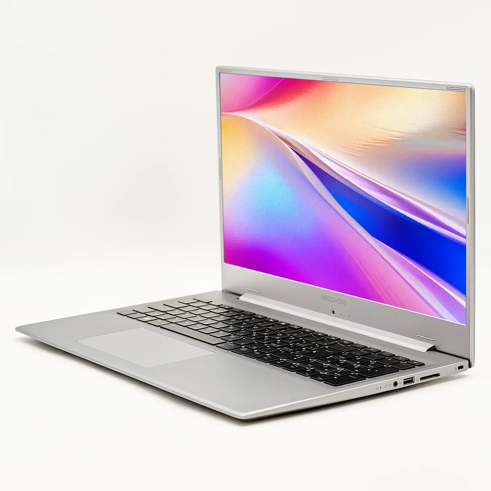 Ноутбук 17,3" Medion (Lenovo Group) Akoya S17405 | Intel Core i5-1135G7 | IPS (1920x1080) FullHD | RAM 16 ГБ | SSD 512 ГБ | Intel Iris Xe Graphics | Метал | підсвітка | Win11 (4898), фото №4