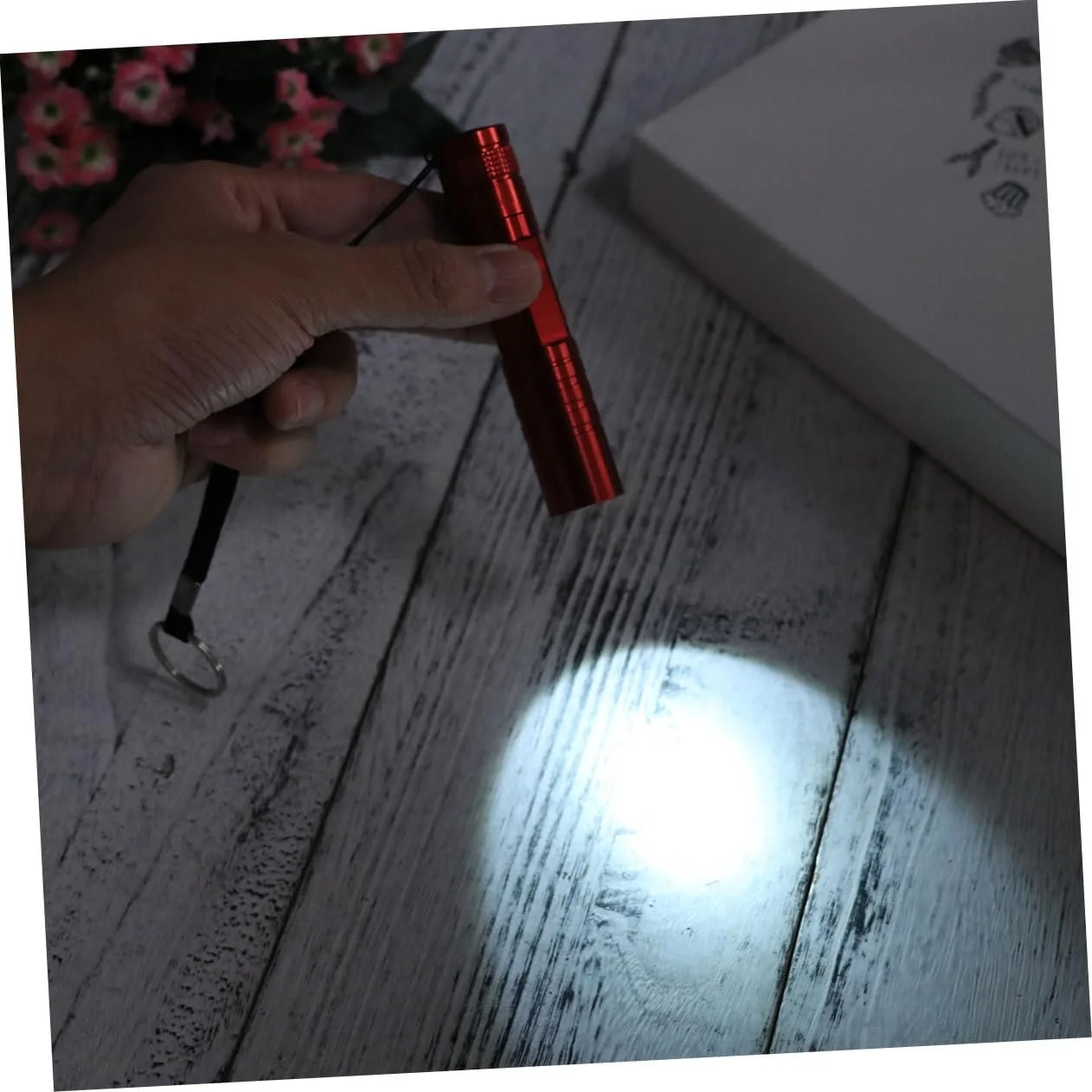 LED ліхтарик Ultra Strong водонепроникний портативний з кільцем для ключів для кемпінгу походів скелелазіння та активного відпочинку, фото №5 LED ліхтарик Ultra Strong водонепроникний портативний з кільцем для ключів для кемпінгу походів скелелазіння та активного відпочинку, фото №5