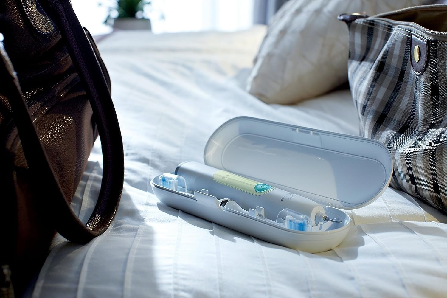Электрическая зубная щетка Philips Sonicare 3 Series Gum Health HX6631/13, фото №5