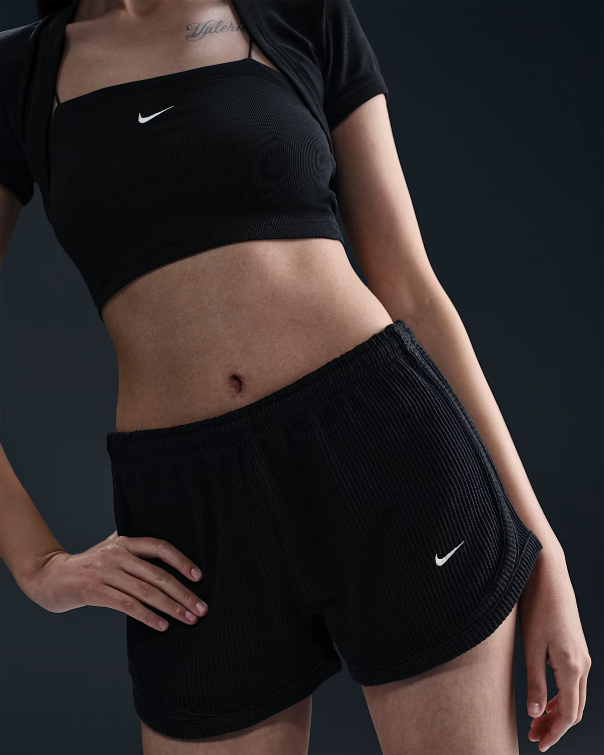 Шорти W NSW NK CHLL WFL MR 3 HJ3842-011 Nike Чорний S, фото №2