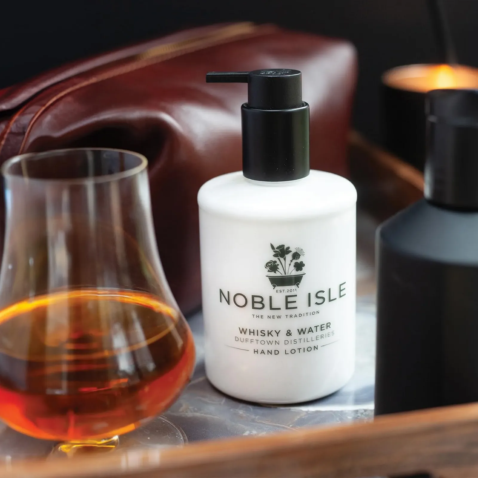 Набір Whisky & Water Noble Isle для догляду за руками для чоловіків та жінок - 2 x 250 мл, фото №6