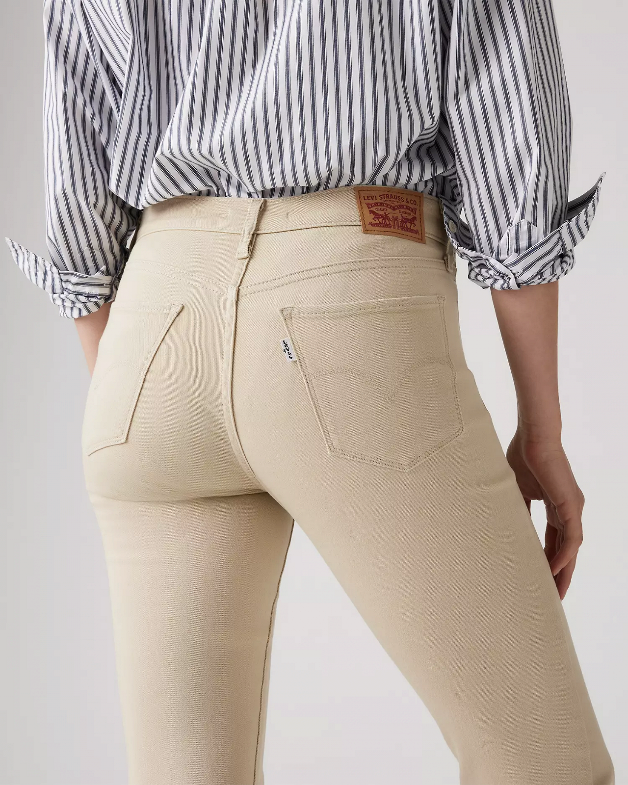 Женские джинсы Levis - 314 Shaping Straight Face Away - 28, фото №4