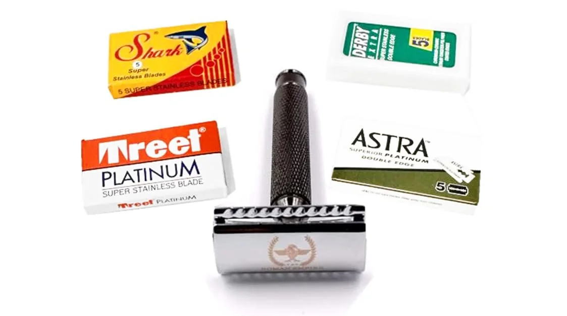 Набор для бритья Caesar Red Brass Safety Razor с 20 лезвиями, фото №3 Набор для бритья Caesar Red Brass Safety Razor с 20 лезвиями, фото №3