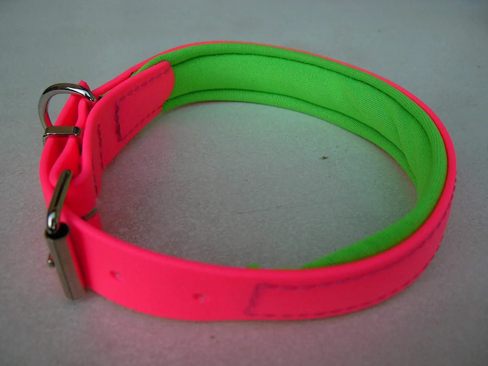 Нашийник для собак MJH BioThane Pink Stitched Adjustable 25 мм Wide Green Neoprene Lining, фото №1