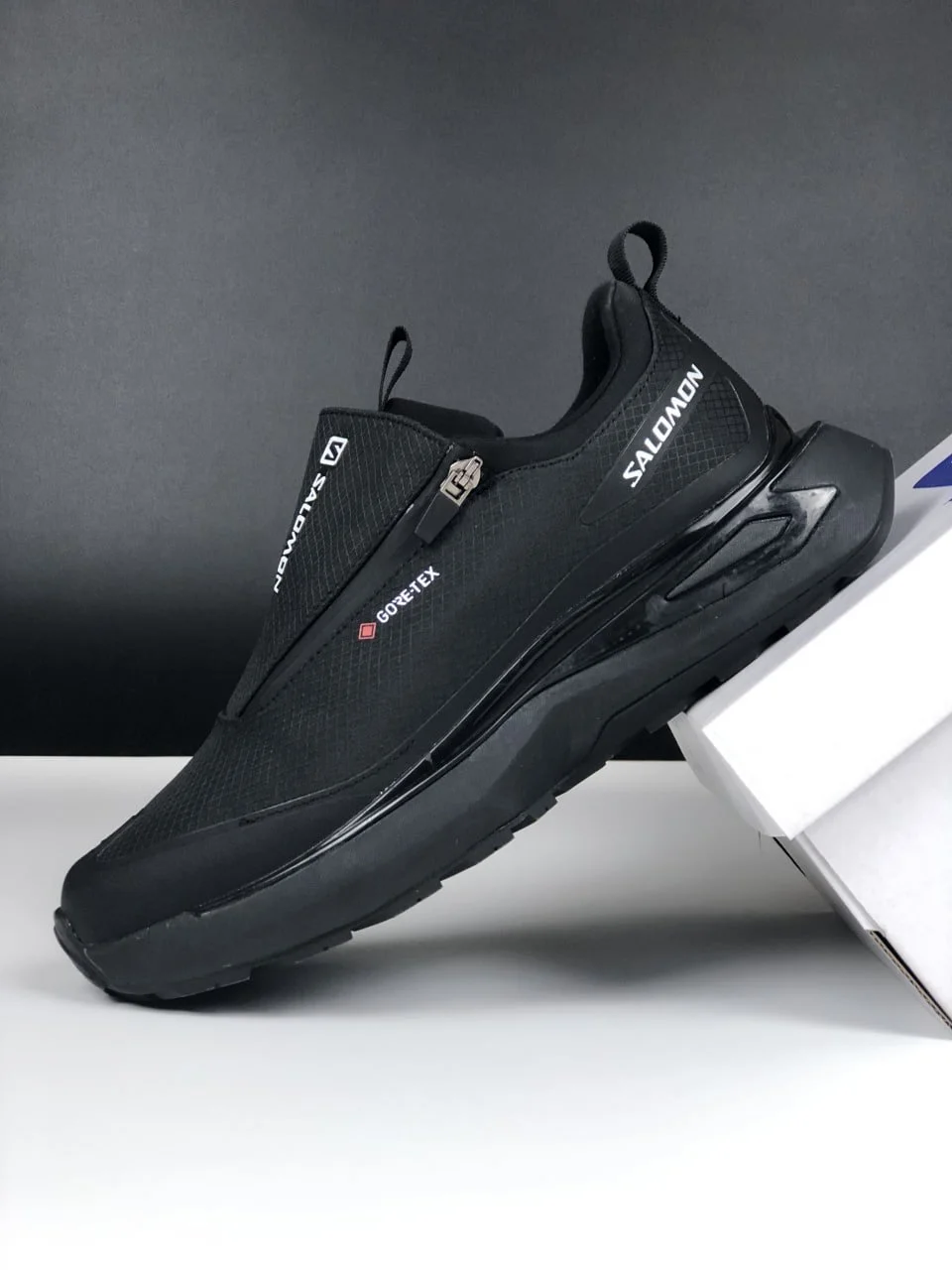 Чоловічі термо кросівки Salomon Odyssey Gore-Tex чорні осінь зима, фото №5 Чоловічі термо кросівки Salomon Odyssey Gore-Tex чорні осінь зима, фото №5