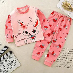 Дитяча піжама для дівчаток та хлопчиків. Комплект з 2 предметів ціна на synthetic.ua - Фото 1 Дитяча піжама для дівчаток та хлопчиків. Комплект з 2 предметів synthetic.ua - Фото 1