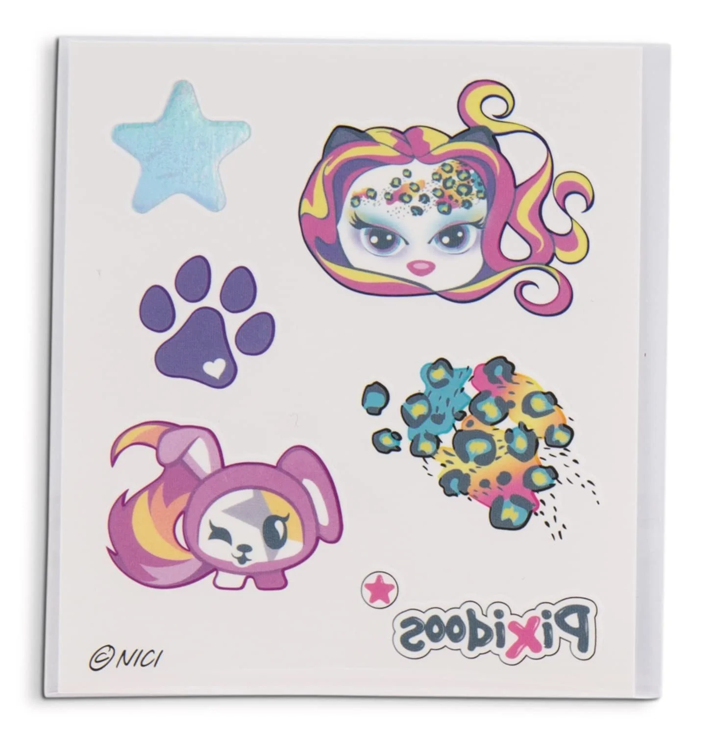 Кукла NICI Pixidoos Piku 20 см в подарочной коробке, с тату-наклейкой, расческой для волос и браслетом дружбы, фото №6 Кукла NICI Pixidoos Piku 20 см в подарочной коробке, с тату-наклейкой, расческой для волос и браслетом дружбы, фото №6