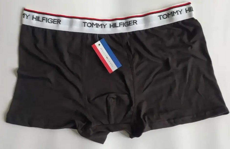 Чоловічі чорні труси боксери Tommy Hilfiger, фото №1 Чоловічі чорні труси боксери Tommy Hilfiger, фото №1
