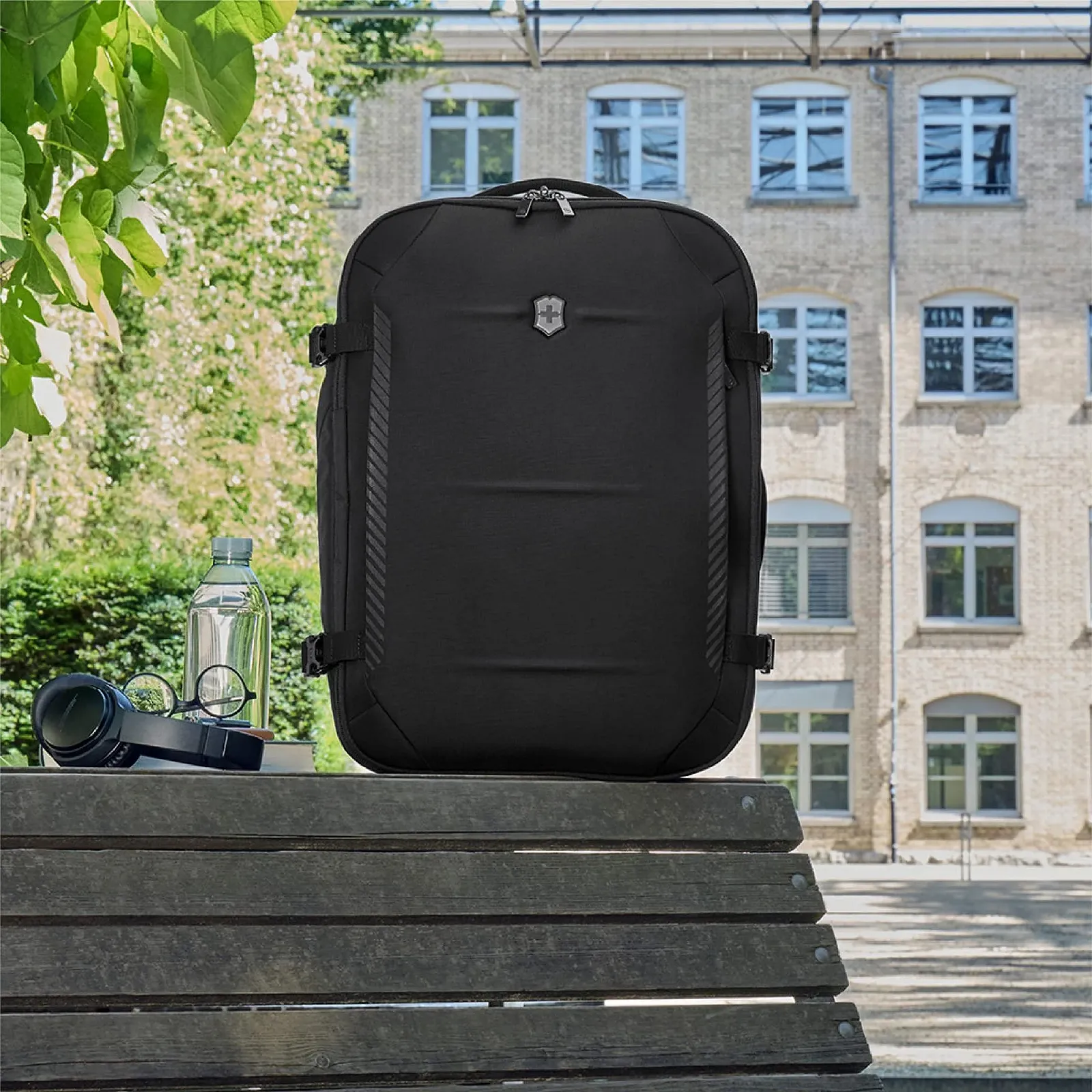 Рюкзак для ноутбука Victorinox Crosslight Boarding Bag 15.6" Расширяемый Черный, фото №6 Рюкзак для ноутбука Victorinox Crosslight Boarding Bag 15.6" Расширяемый Черный, фото №6