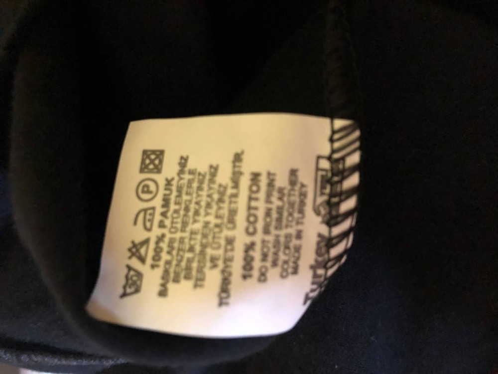 Футболка удлиненная с ассиметричным низом черная, фото №6 Футболка удлиненная с ассиметричным низом черная, фото №6