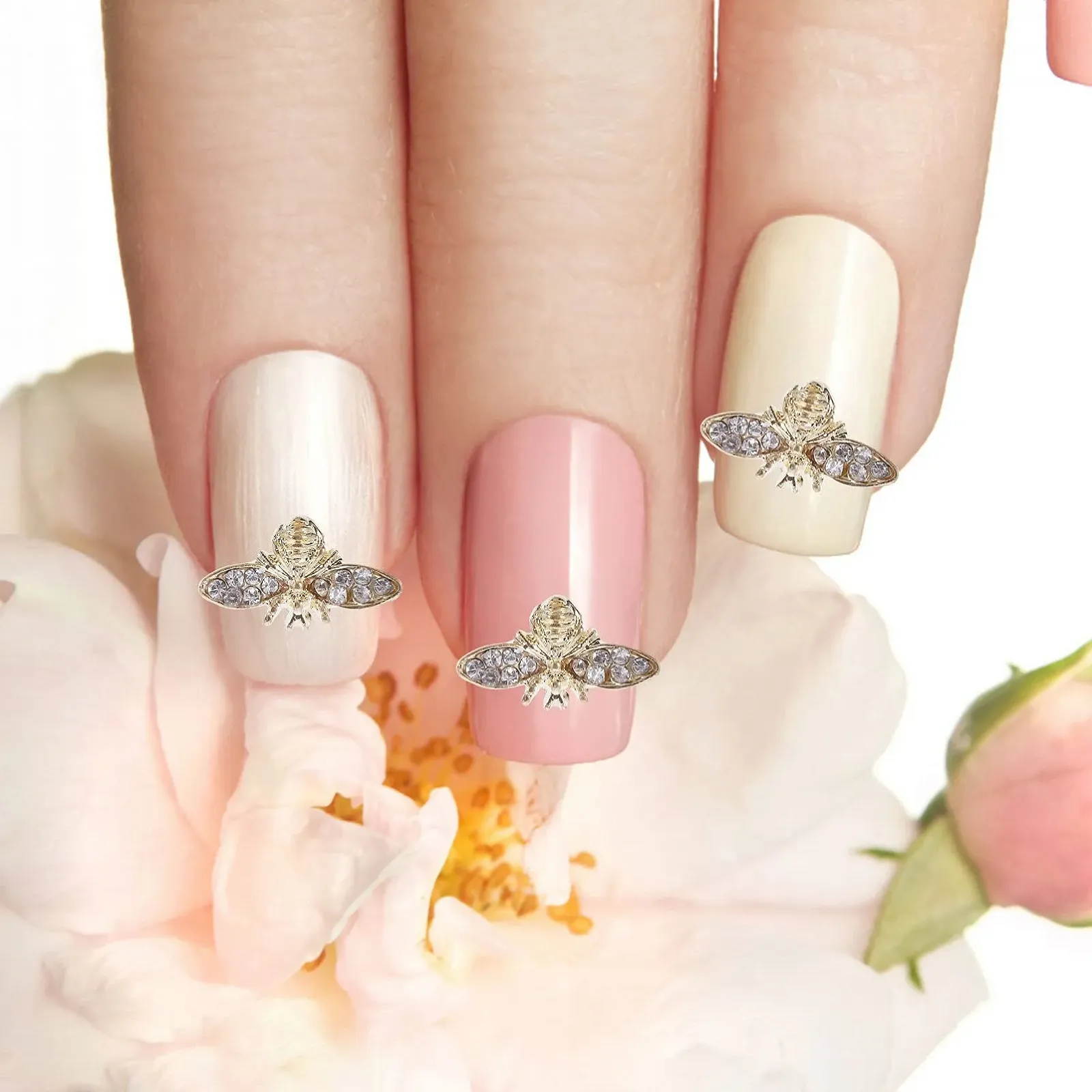 Підвіска для нігтів Healvian Метелик з стразами Золотий, 10 шт, фото №6