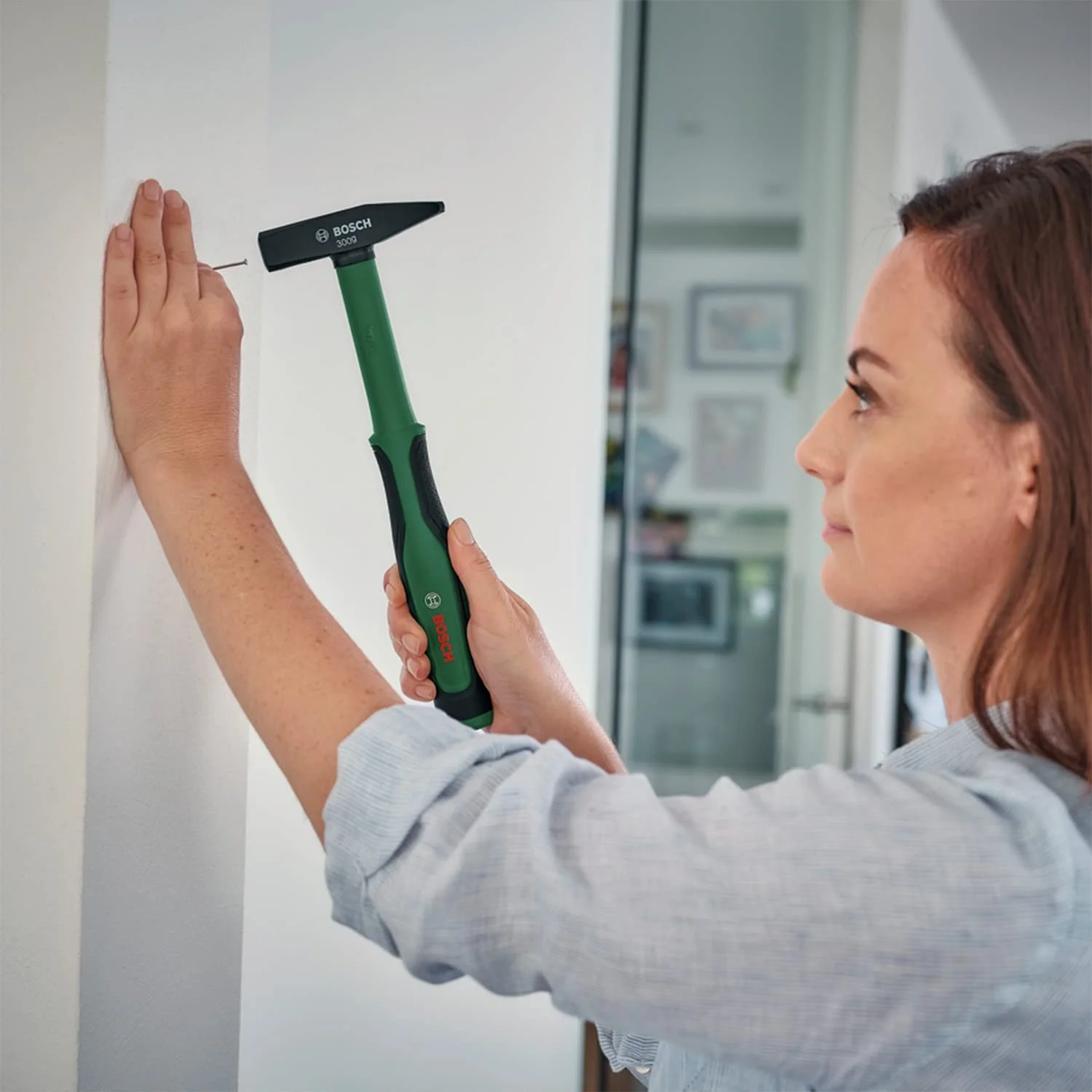 Молоток слесарный Bosch 300 г мягкая рукоятка, фото №4 Молоток слесарный Bosch 300 г мягкая рукоятка, фото №4