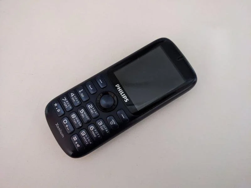 Кнопковий телефон philips xenium x1510, фото №1