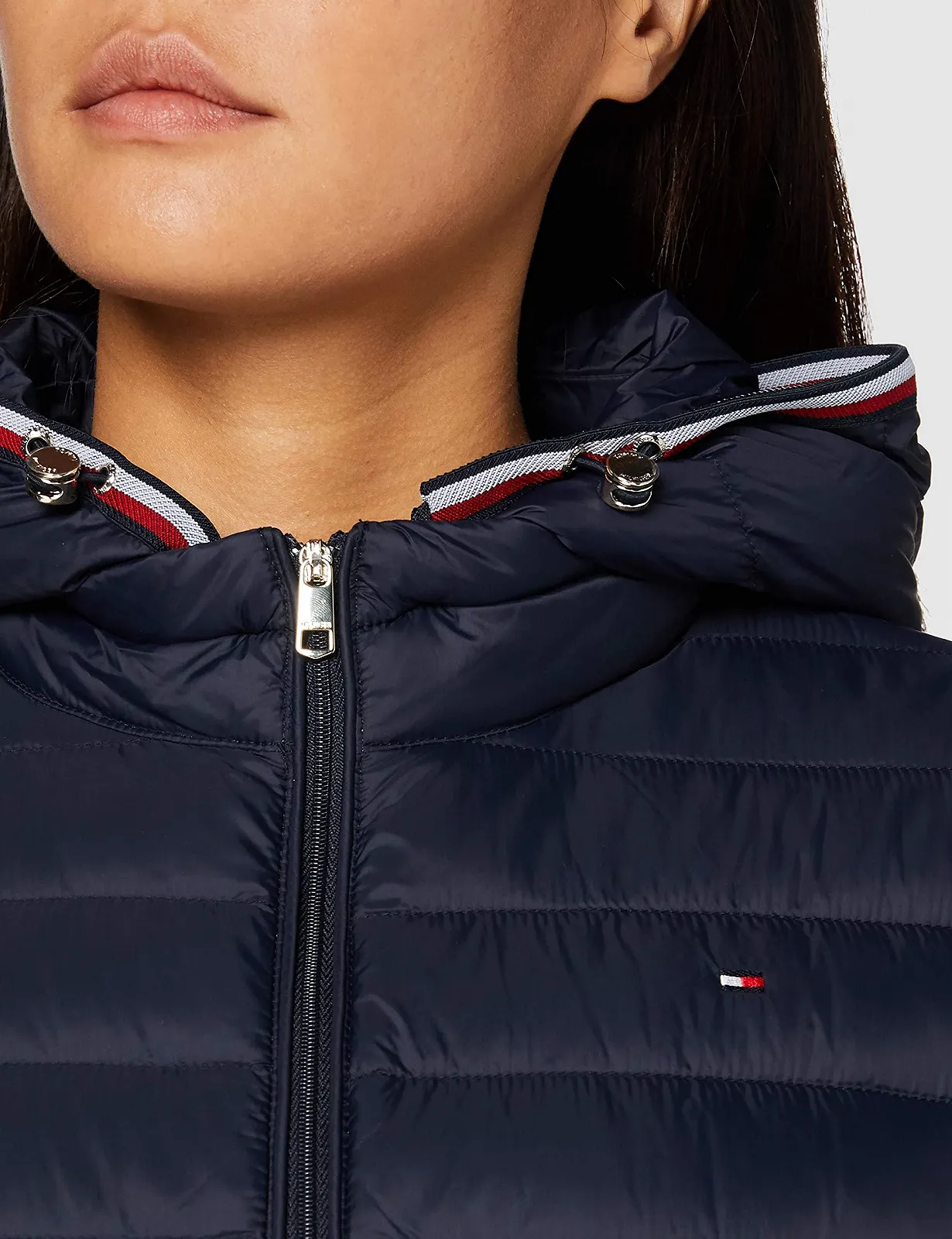 Куртка Tommy Hilfiger Essential Lw Dwn Pack JKT Жіноча, фото №4 Куртка Tommy Hilfiger Essential Lw Dwn Pack JKT Жіноча, фото №4