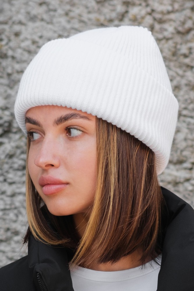 Подовжена трикотажна шапка біні докер Without dominic white, фото №5 Подовжена трикотажна шапка біні докер Without dominic white, фото №5