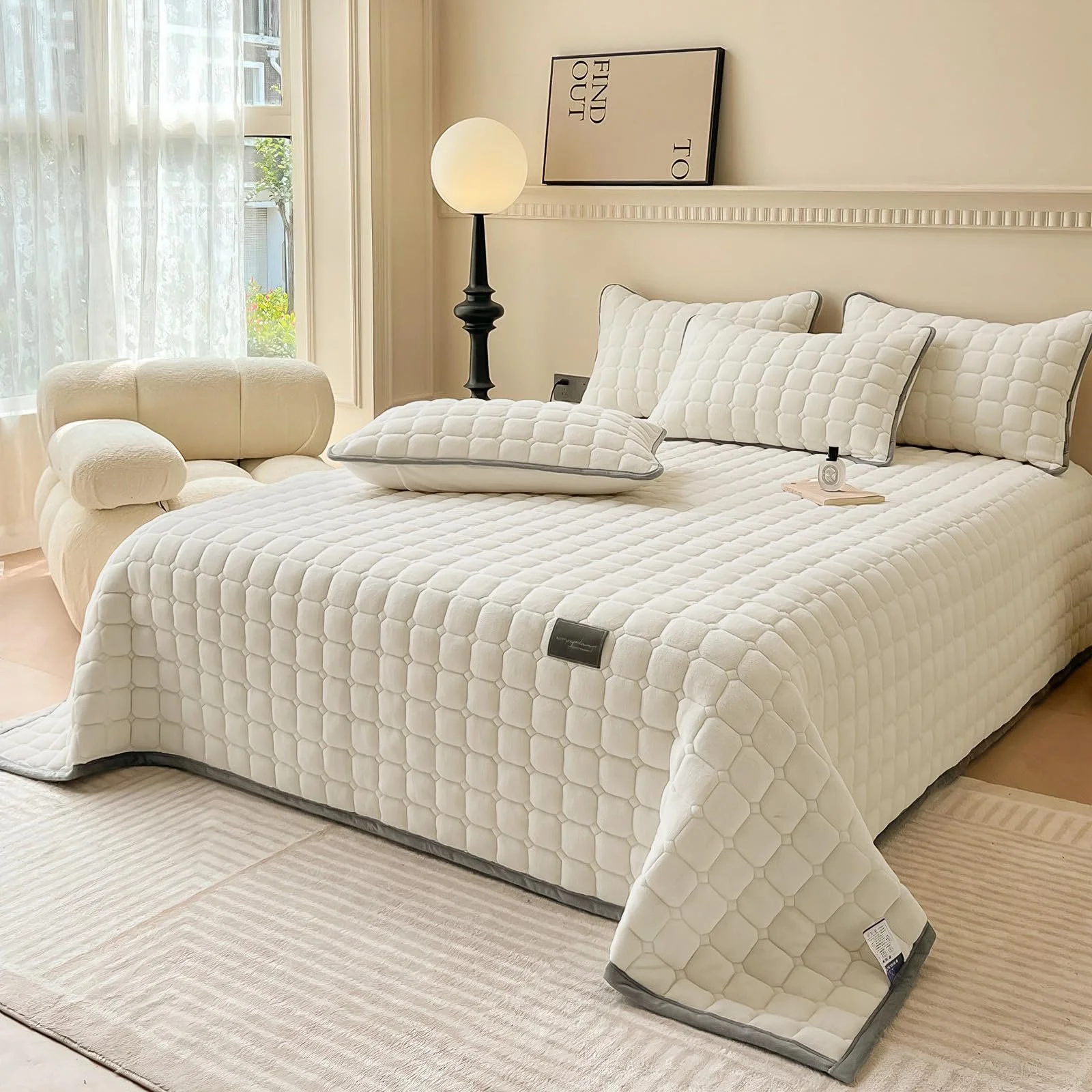 Одеяло SHANNA Extra Large: Молочный Бархат Мягкое Двустороннее Идеально подходит как Покрывало 230 x 250 см с 2 Наволочками 50 x 70 см Бежевый, фото №1