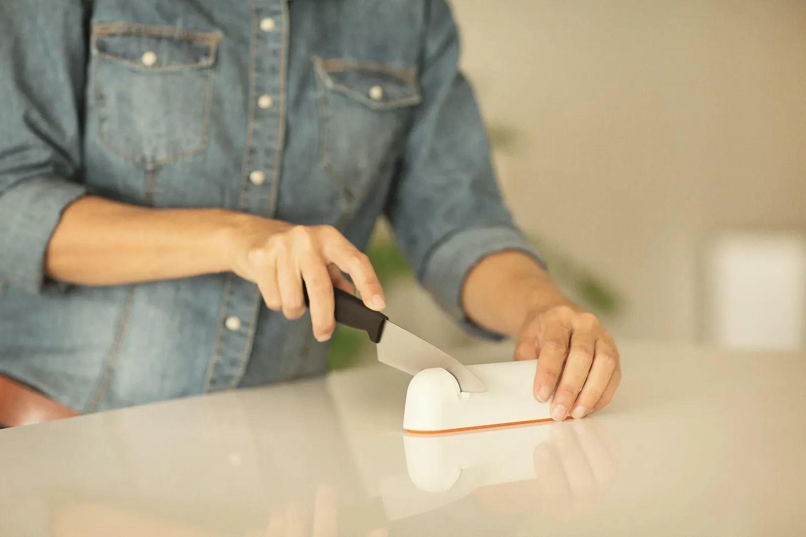 Точило для ножів Fiskars Functional Form Roll-Sharp Білий/помаранчевий, фото №10 Точило для ножів Fiskars Functional Form Roll-Sharp Білий/помаранчевий, фото №10