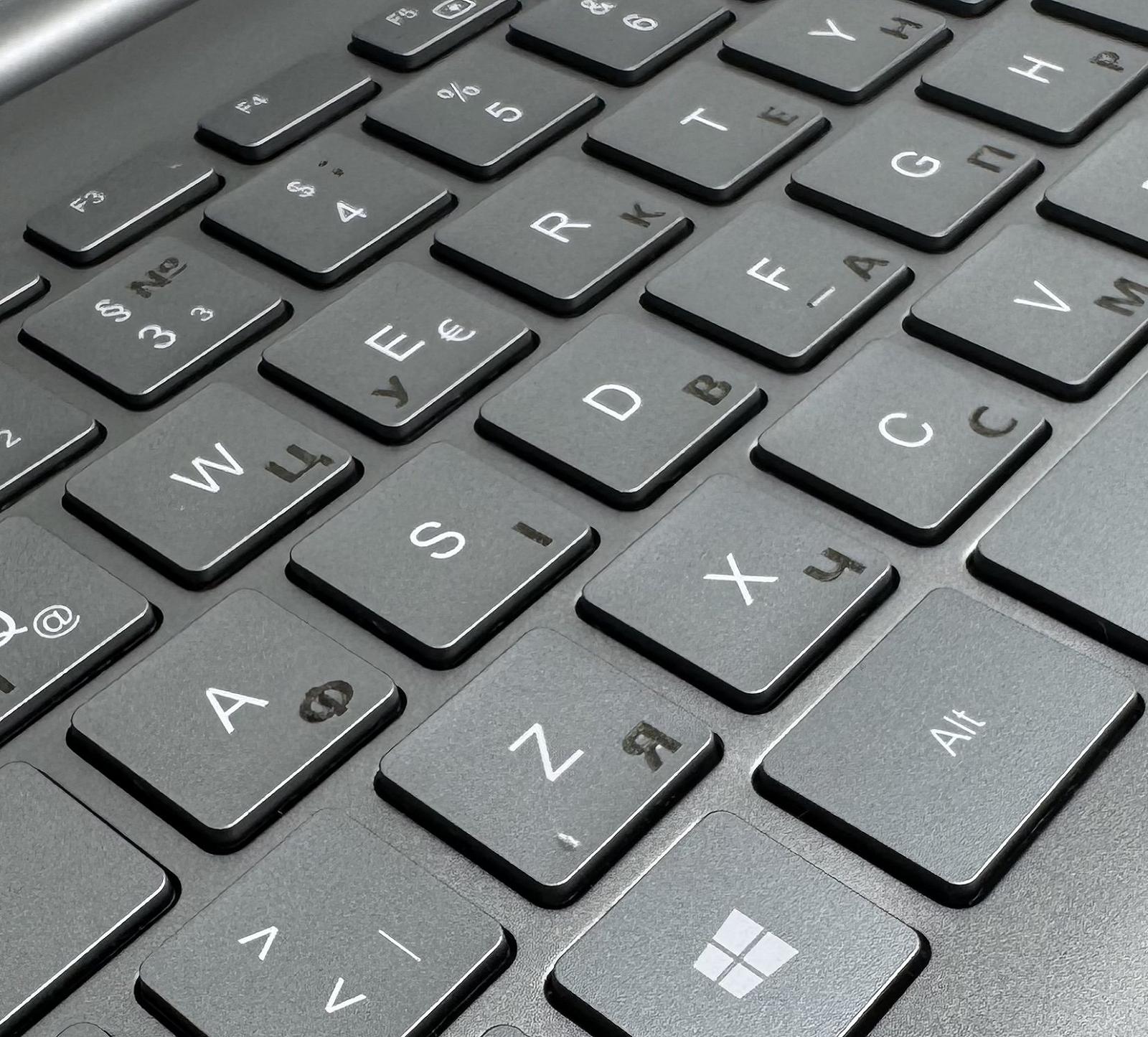 Ноутбук 15.6'' Medion (Lenovo Group) Akoya S6445 | Intel Core i3-8145U | IPS (1920x1080) FullHD | RAM DDR4 8 ГБ | SSD 256 ГБ | Intel UHD Graphics 620 | Металевий корпус | Win11 (5006), фото №1